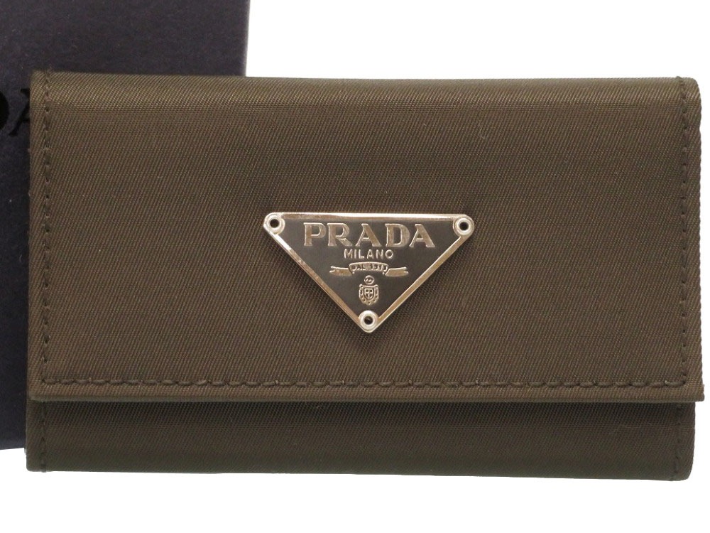 プラダprada 三角プレート M222 キーケース ナイロン ナイロン カーキ 0350 メンズ ー ブラモ 欲しいブランド 品がすぐ見つかる ネット通販サイト