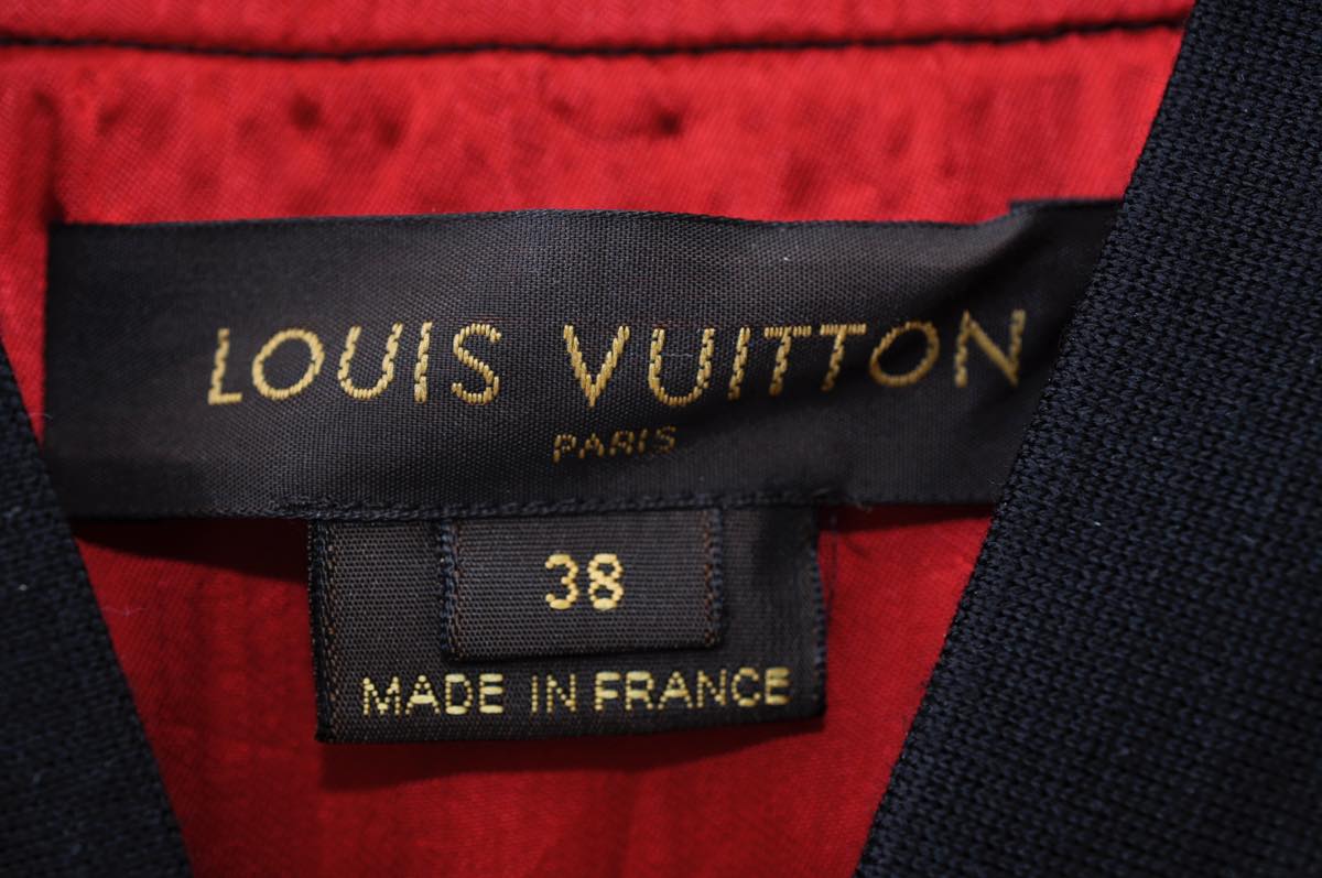Louis Vuitton ブラック ジャケット ハート刺繍 louis-vuitton-oversized-zip-up