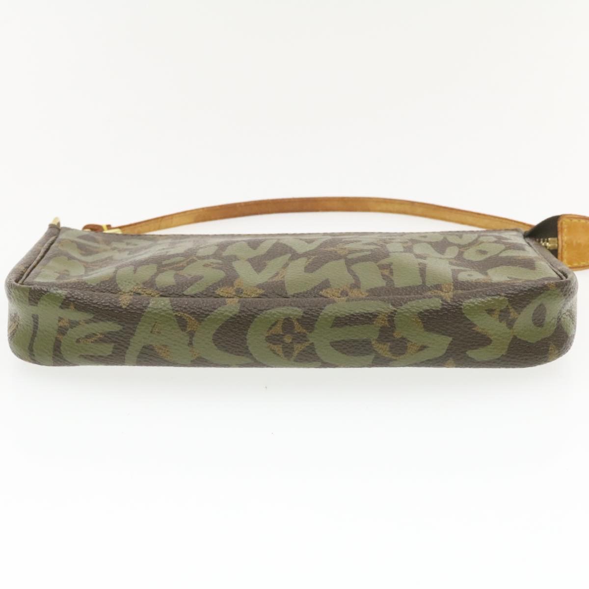 LOUIS VUITTON graffiti Pochette Accessoires Pouch Green