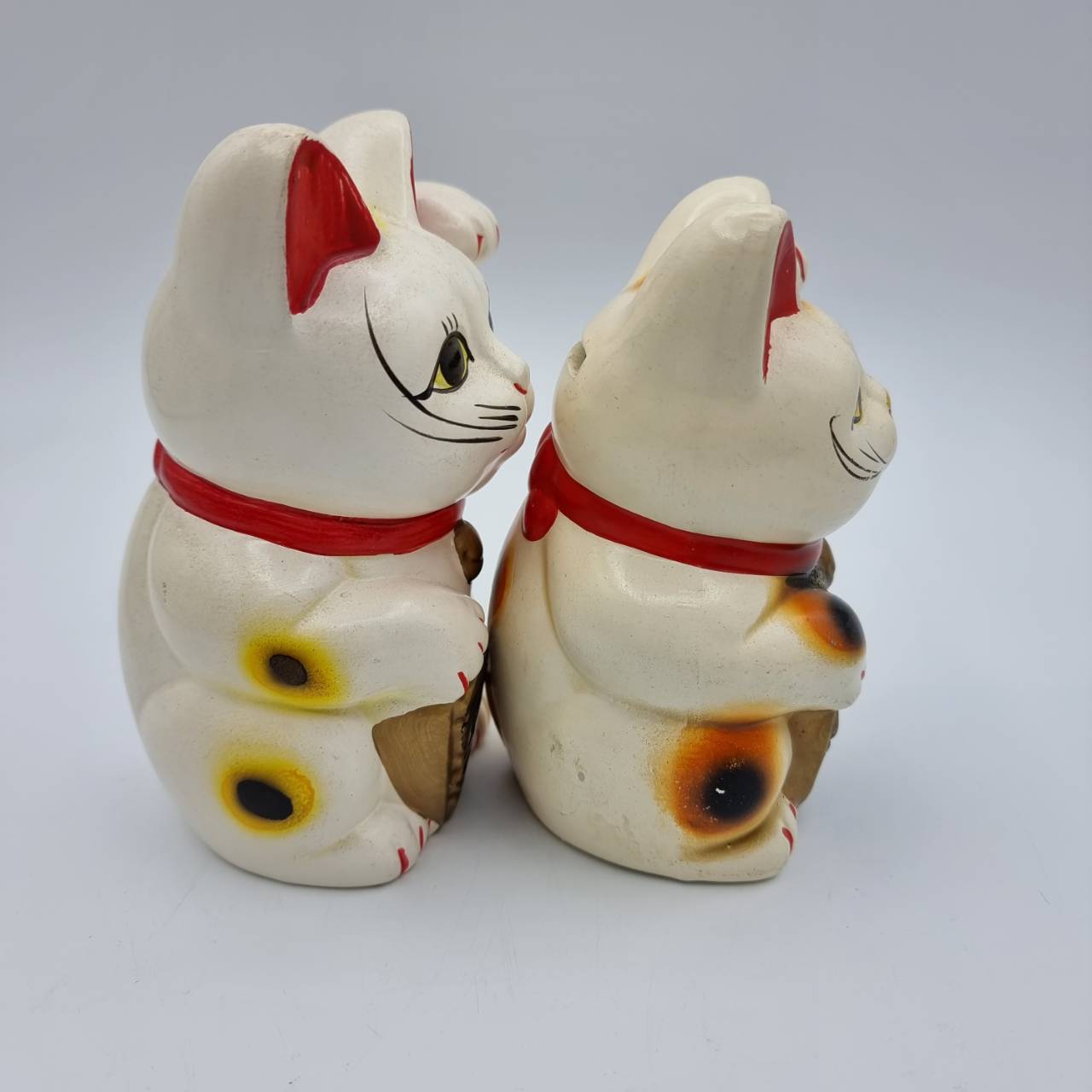 Set Of 2 Maneki Neko Japanese Traditional Lucky Cats Coin